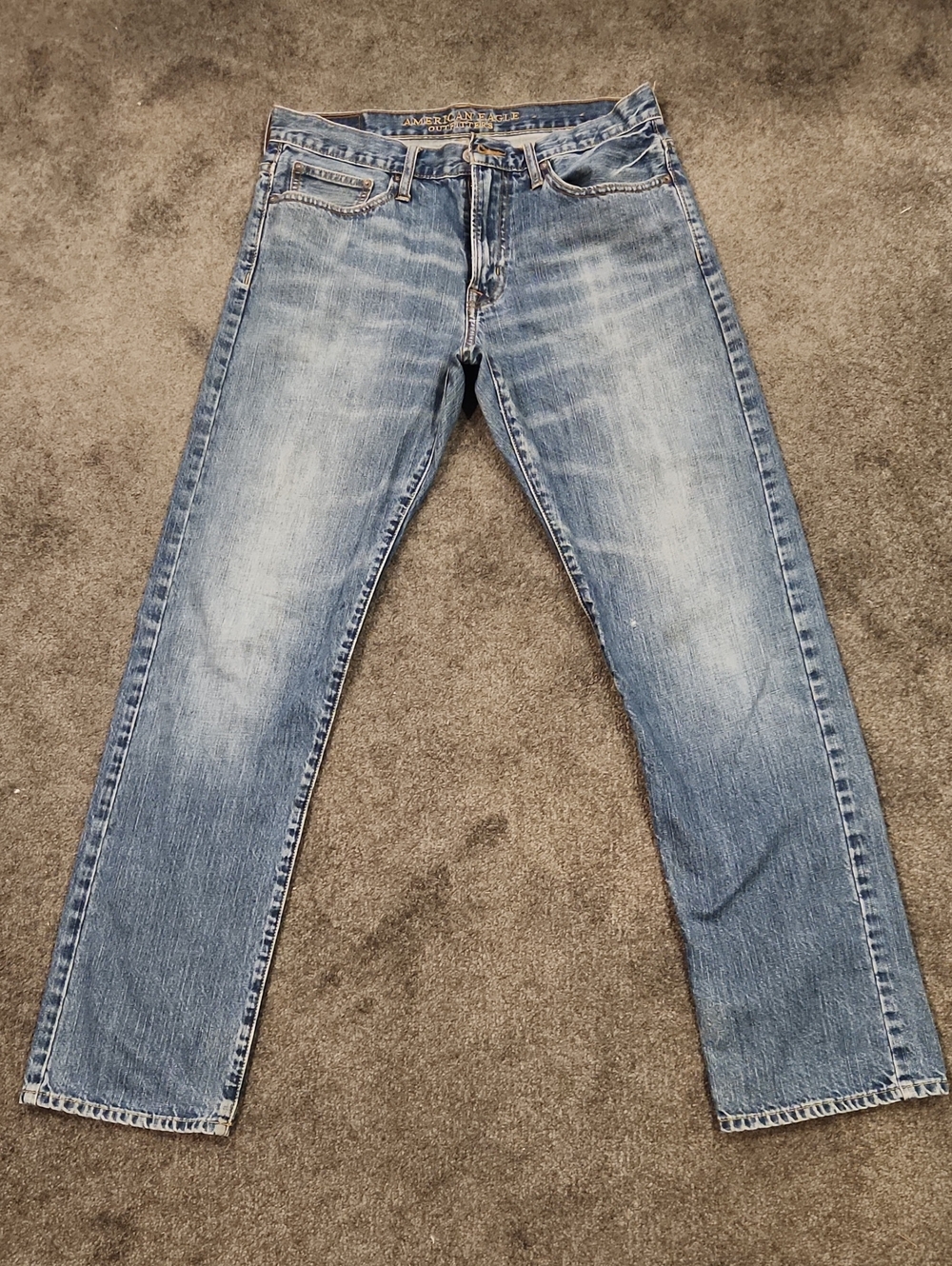 American Eagle Outfitters Faded Light Blue Straight Jeans